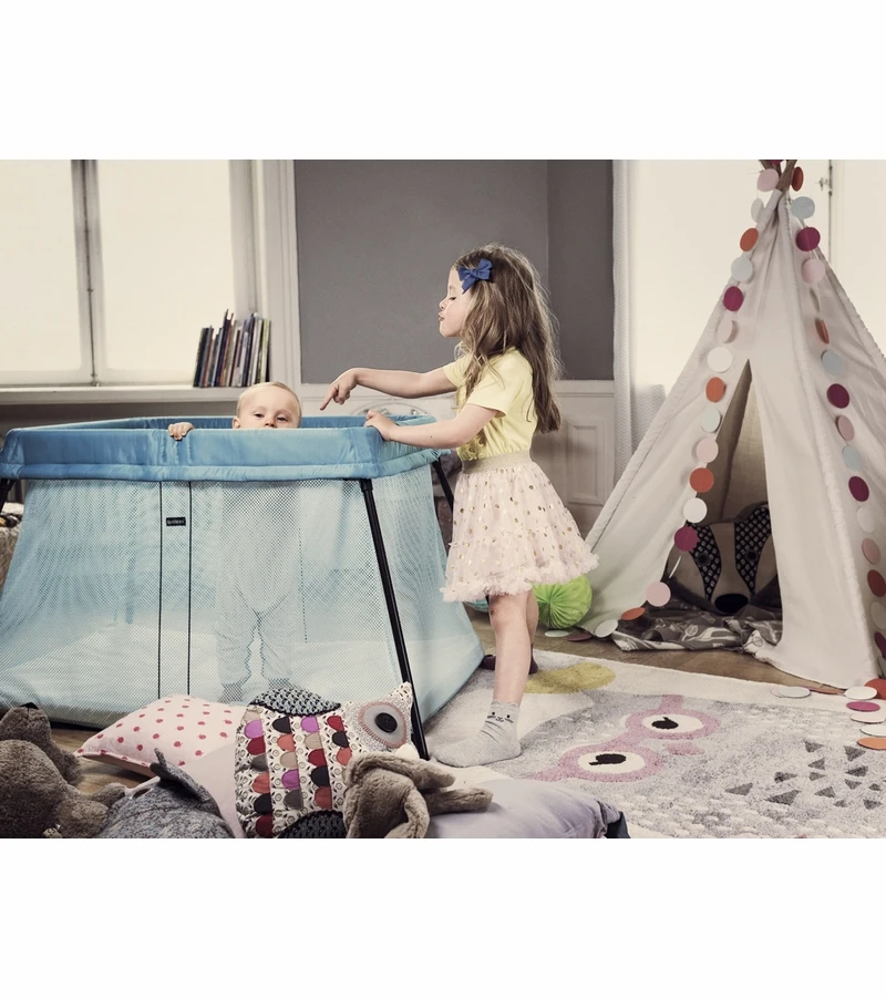 BabyBjorn Travel Crib Light - Turquoise 5 BabyBjorn Travel Crib Light - Turquoise - Image 3