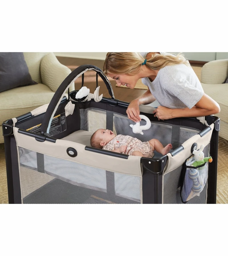 Graco Pack ?n Play On The Go Playard With Folding Bassinet - Twister 4 Graco Pack ?n Play On The Go Playard With Folding Bassinet - Twister - Image 2