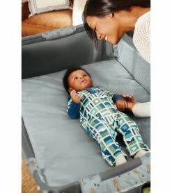 Graco Pack 'n Play Playard Simple Solutions - Linus -Stroller Promotion Store graco pack n play playard simple solutions linus 229