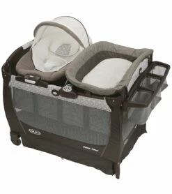 Graco Pack 'n Play Playard Snuggle Suite LX - Abbington