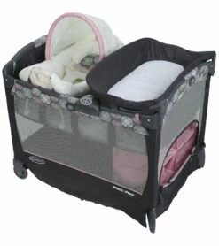 Graco Pack 'n Play Playard With Cuddle Cove Removable Seat - Addison