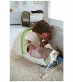 Graco Pack 'n Play Playard With Cuddle Cove Rocking Seat - Rittenhouse -Stroller Promotion Store graco pack n play playard with cuddle cove rocking seat rittenhouse 162