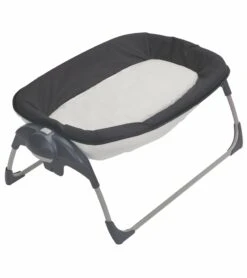 Graco Pack 'n Play Portable Seat & Changer Playard - Affinia -Stroller Promotion Store graco pack n play portable seat changer playard affinia 60