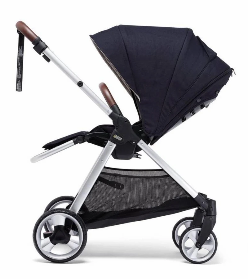 Mamas & Papas Armadillo Flip XT2 Stroller - Dark Navy 4 Mamas & Papas Armadillo Flip XT2 Stroller - Dark Navy - Image 2