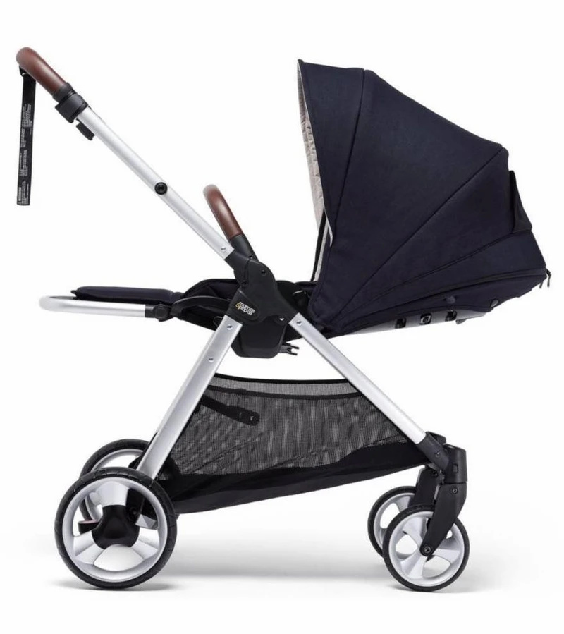 Mamas & Papas Armadillo Flip XT2 Stroller - Dark Navy 5 Mamas & Papas Armadillo Flip XT2 Stroller - Dark Navy - Image 3