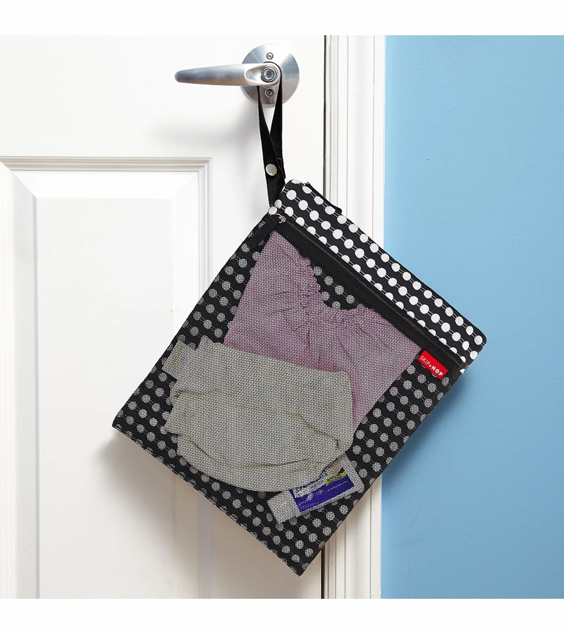Skip Hop Grab & Go Wet/Dry Bag - Connected Dots 4 Skip Hop Grab & Go Wet/Dry Bag - Connected Dots - Image 2