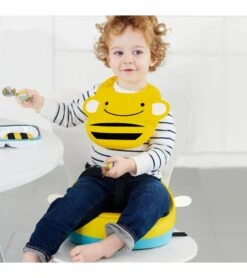 Skip Hop Zoo Portable Booster Chair - Bee 11 Skip Hop Zoo Portable Booster Chair - Bee -Stroller Promotion Store skip hop zoo portable booster chair bee 82